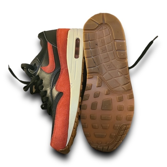 Nike AirMax 1, Black + Red "Sail" with Gum Sole Size 9.5 - Picture 11 of 12